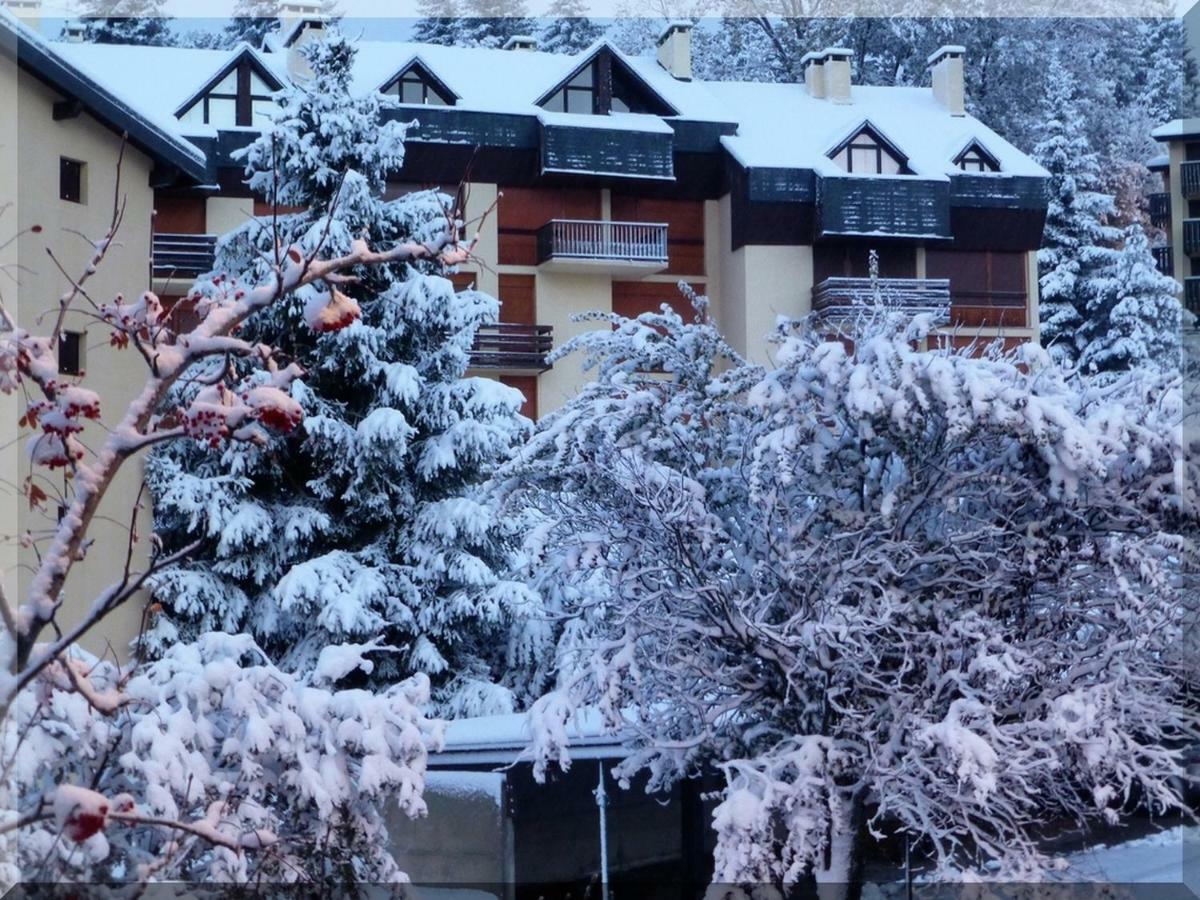 Résidence Orazur - Appartement de Charme pour 6 à 8 personnes - Poêle à bois - 2 balcons - Jardin - Parking - Internet - Navette- Linge inclus Font-Romeu-Odeillo-Via Extérieur photo